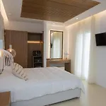Elit Mykonos מלון דירות 4*