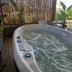 Elit Mykonos Apartahotel 4*