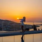 Elit Mykonos Apartahotel 4*