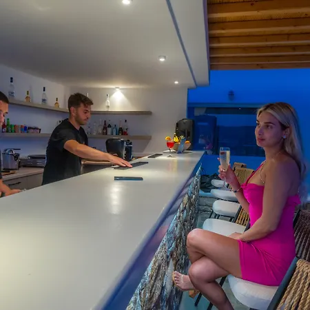 Apartahotel Elit Mykonos 4*